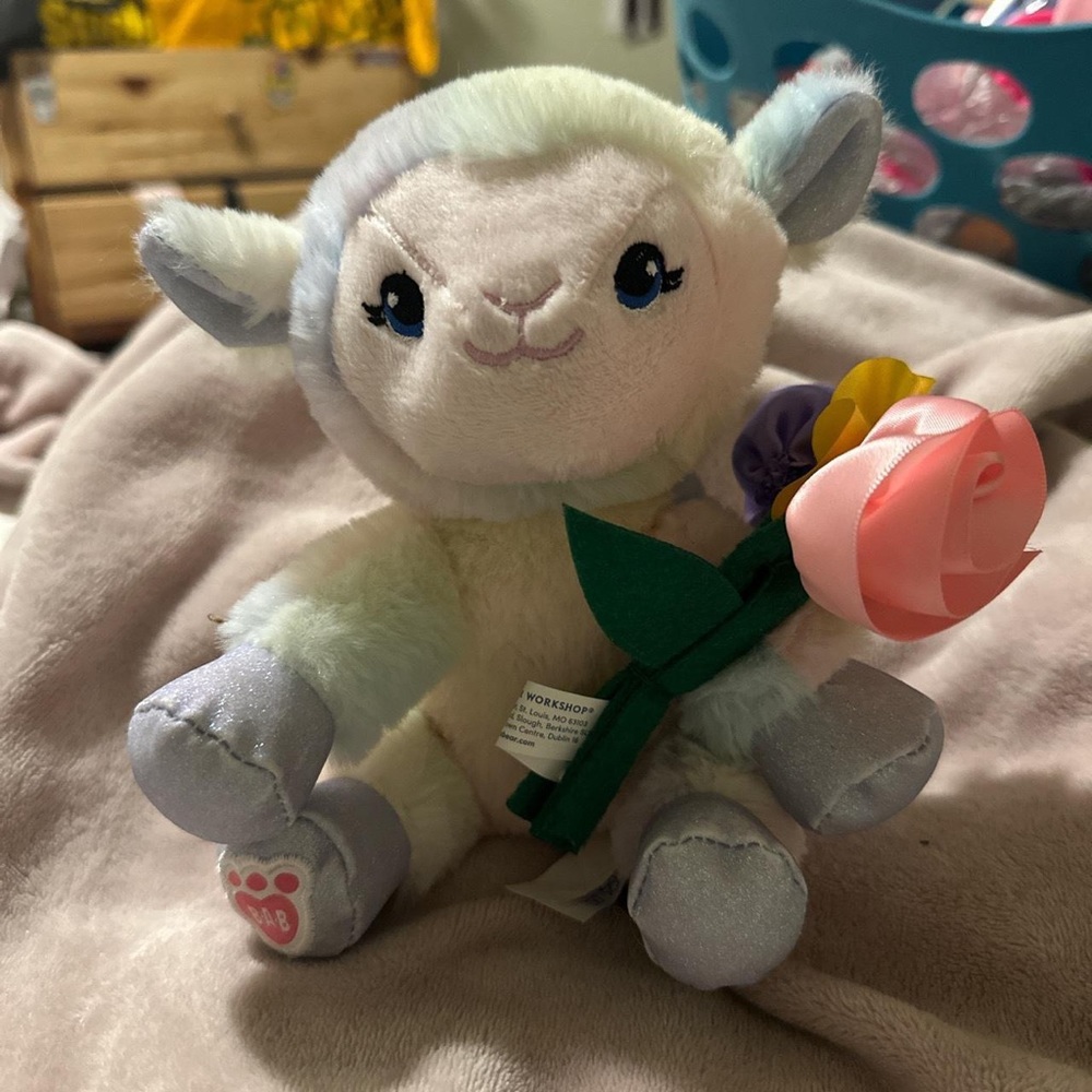 build a bear lamb with flowers